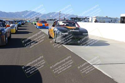 media/Nov-19-2022-Speed Ventures (Sat) [[eb5c8f9508]]/Around the Pits/Pre Grid Race Group/